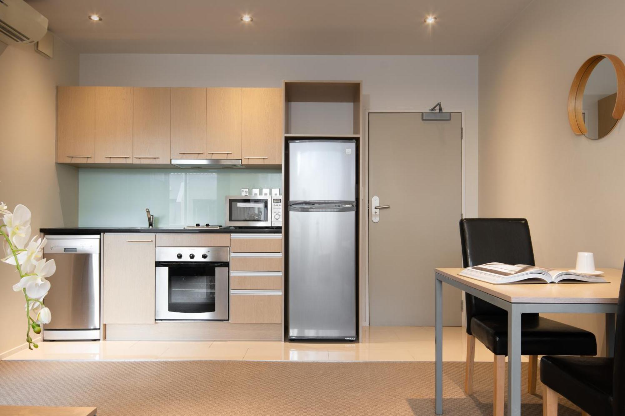 Quest On Hobson Serviced Apartments Окленд Екстер'єр фото